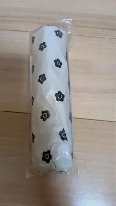 み*♡様 MARY QUANT 折りたたみ傘 晴雨兼用 デイジー柄のサムネイル