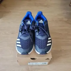 adidas ネイビー ランニングシューズ