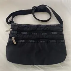 LeSportsac ブラックショルダーバッグ