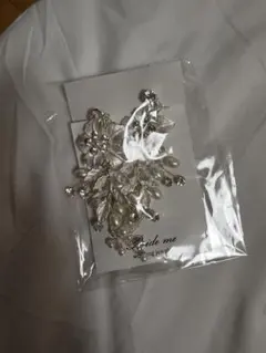 イヤリング、ヘッドドレス 花と葉モチーフ