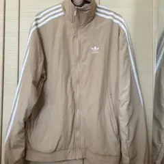 adidas ブラウン　トラックジャケット　ブラウン　ジャケット　上着　ブルゾン