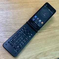 751 SIMフリー GRATINA KYF39 ガラケー