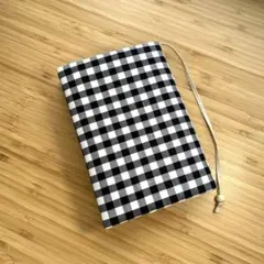 文庫本サイズ　ブックカバー　ハンドメイド