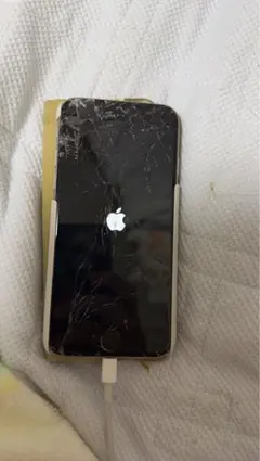 iPhone 6 スペースグレー 画面ひび割れ（初期化済み）