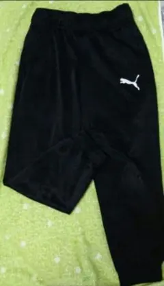 子供服　男の子　黒色 長ズボン　ジャージ　Puma　 サイズ140のサムネイル