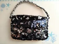 【美品】クラッチバッグ　結婚式＆パーティ　スパンコール　黒　シルバー