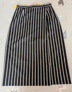 美品　UNTITLED タイトスカート