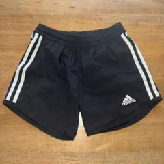 adidas アディダス　ハーフパンツ　140 女の子