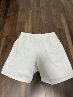 UNIQLO ウルトラストレッチアクティブショーツ　ライトグレー　Mサイズ