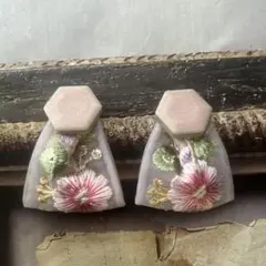 260613-1‪ꫛꫀꪝピンクの六角美濃焼×インド刺繍イヤリング（ピアス可）