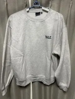 Yale オフホワイト　Mサイズ