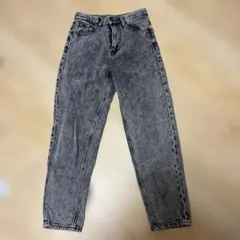 GU ジーユー　ブラック　ストレートジーンズ M