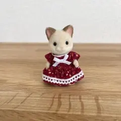 シルバニアファミリー クリームネコ 女の子 トイザらス限定ドレス レア