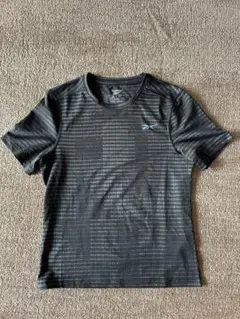 Reebok トレーニングウェア 半袖 黒 XS
