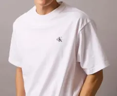 新品 Calvin KleinロゴTシャツ