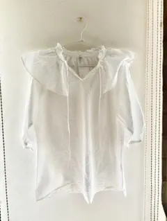 しまむら　SEASON REASON フリルネックラッフルプルオーバー　白　M