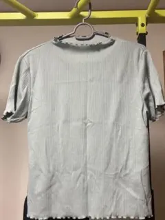 GU 緑色ストライプ 半袖Tシャツ