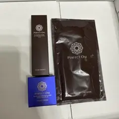 1本 Perfect One SPチャージエッセンスVC 30mL他のサムネイル