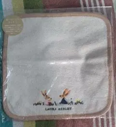 LAURA ASHLEY　ミニタオルのサムネイル