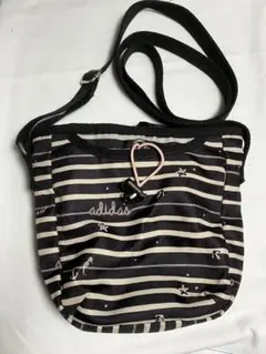 ◆adidas アディダス　ストライプ柄 ショルダーバッグ