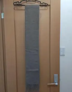 グレー マフラー