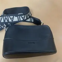 AMAIL ブラック ショルダーバッグ