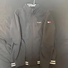 極美品 TOMMY HILFIGER ブラックナイロンジャケット L