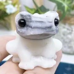 天然石】人気・岫玉のカエルの置物 - メルカリ