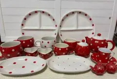 ドット、水玉　食器セット　赤と白