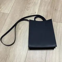 ネイビー ミニマルデザイン ショルダーバッグ