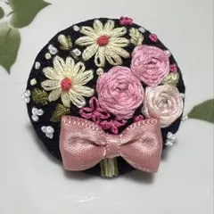 刺繍　ブローチ　ヘアゴム　くるみボタン　ハンドメイド