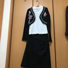 セット　ニットボレロ＋スカートのサムネイル