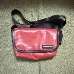 し*け様 値下げ【美品】FREITAG F11 LASSIE メッセンジャーバッ - メルカリ