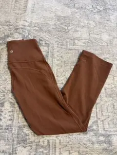 lululemon フレアパンツ