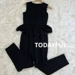 【美品】TODAYFUL オールインワン　ブラック　黒　フリル　パンツ　36のサムネイル