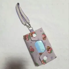 ハンドメイド、苺柄のポータブルポケットティッシュカバー、ストラップ付き