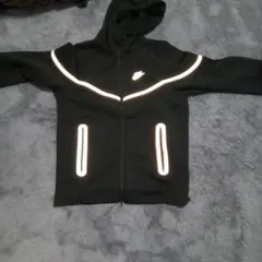 NIKE反射テック上だけ