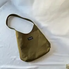 ワンショルダーバッグ　カーキ