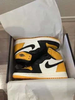 NIKE AIR JORDAN 1 taxi