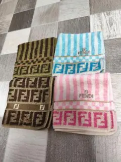fendi タオルハンカチ4枚セット　フェンディのサムネイル