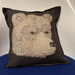 クマ刺繍クッション CORAL & TUSK TRUCK