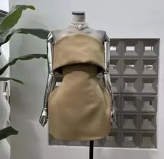 新品　オフショルダー　ドレス　ブラウンのサムネイル