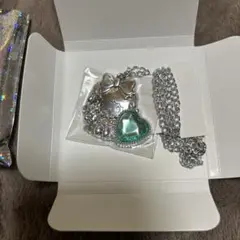 Item thumbnail for item caaf7d0f-e360-4f0d-88eb-ad0d8ad01615