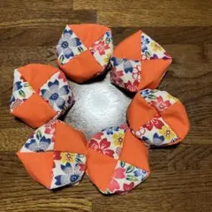 座布団型お手玉5個 ハンドメイド ◇カラフル花柄◇ - メルカリ