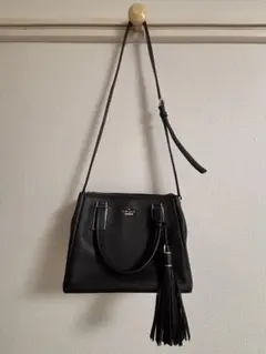 kate spade 黒 レザー ハンドバッグ タッセル付き
