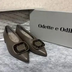 Odette e Odile スクエアモチーフパンプス