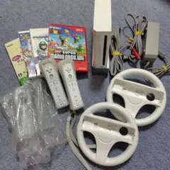 Wii本体(ジャンク)+リモコン(コントローラー)+ソフト4種 おまとめセット!