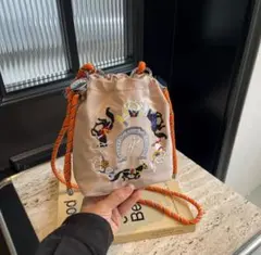 馬　刺繍　ポーチ　ナイロンバッグ　ショルダーポーチ　乗馬　馬術　馬好き　ベージュ