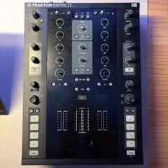 Item thumbnail for item 9bdf8dc9-1adc-4bc3-a943-e4f80444867c