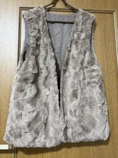 ベージュファー ノースリーブベスト